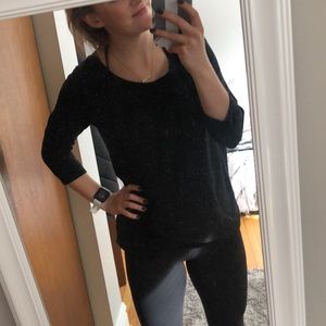 Black quarter sleeve crew